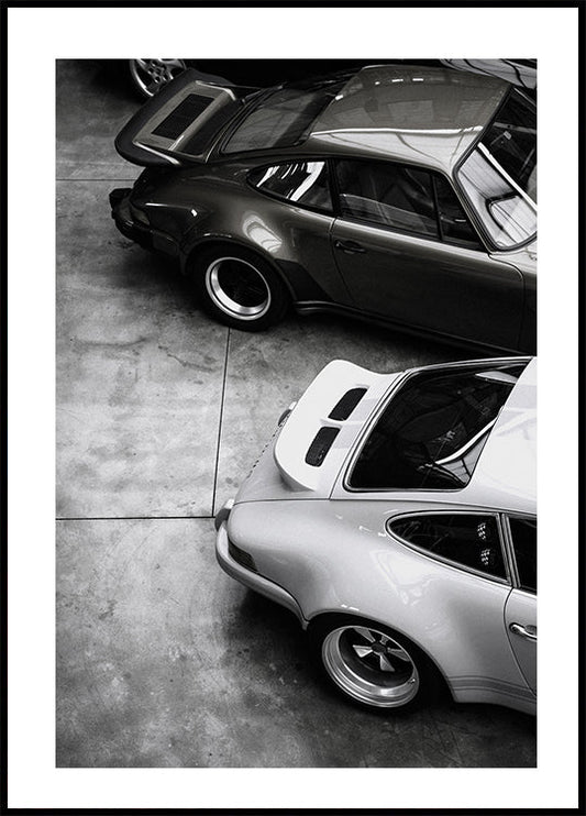 Klassischer Porsche in Schwarz und Weiß Poster