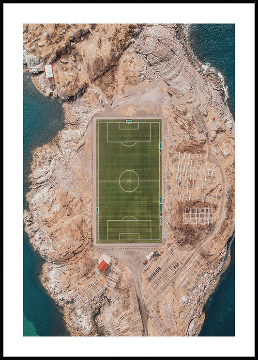 Poster Malerischer Fußballplatz in Norwegen