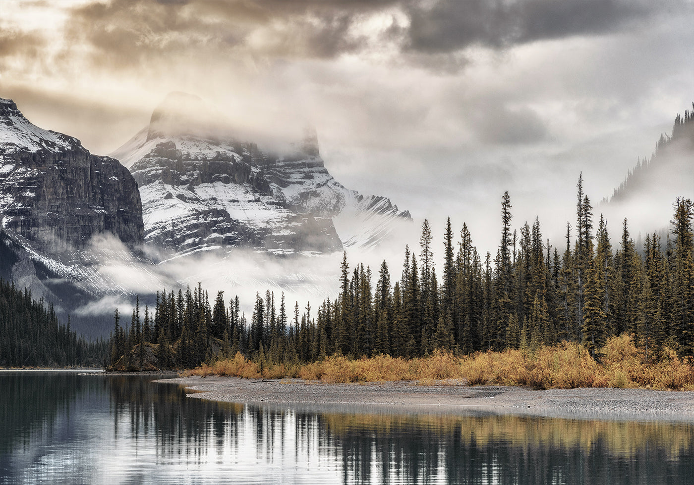 Poster Maligne Lake 