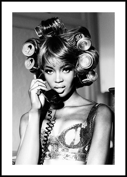 Naomi Campbell am Telefon Poster 